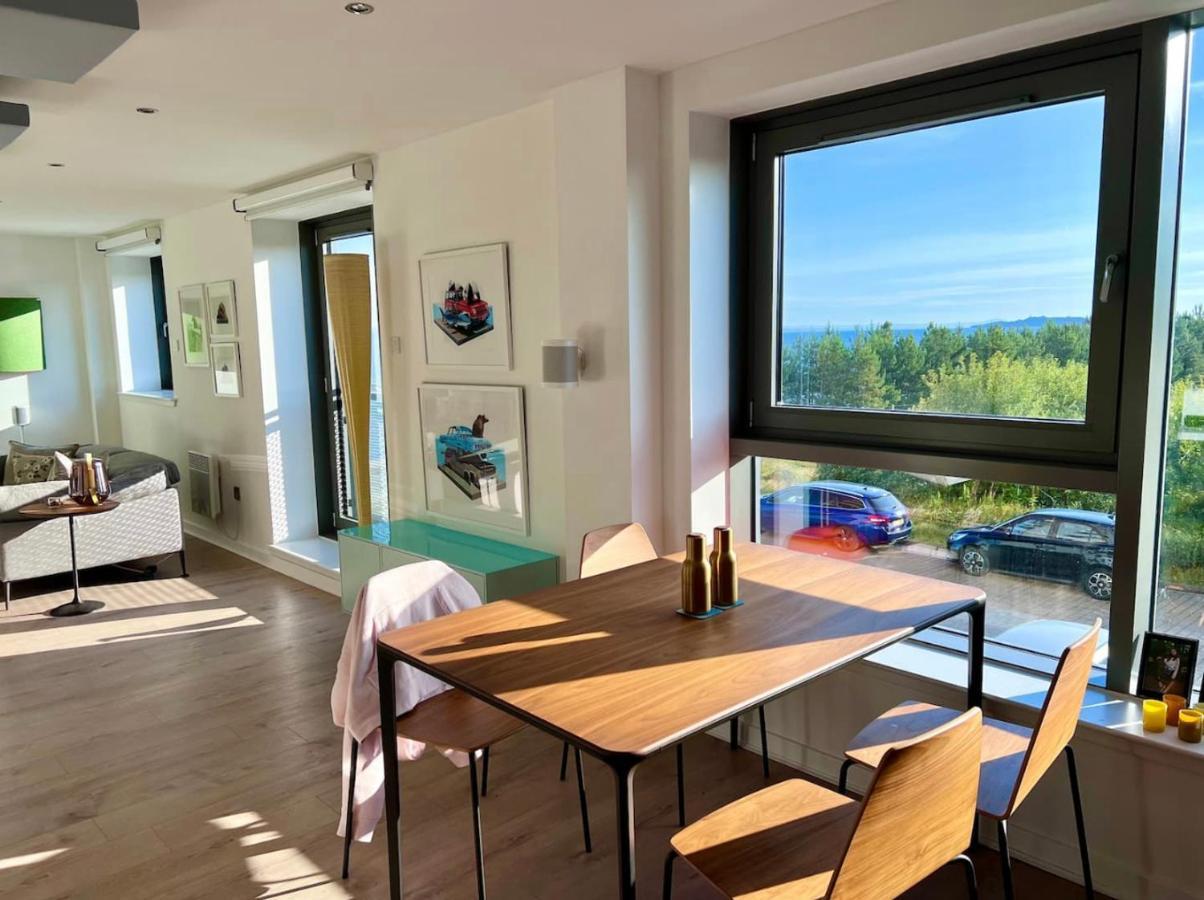 Beautiful Modern Sea-Side Apartment In The City EDI Eksteriør bilde